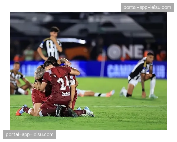 兰斯2-2战平图卢兹，最后时刻点球判罚引发VAR争议