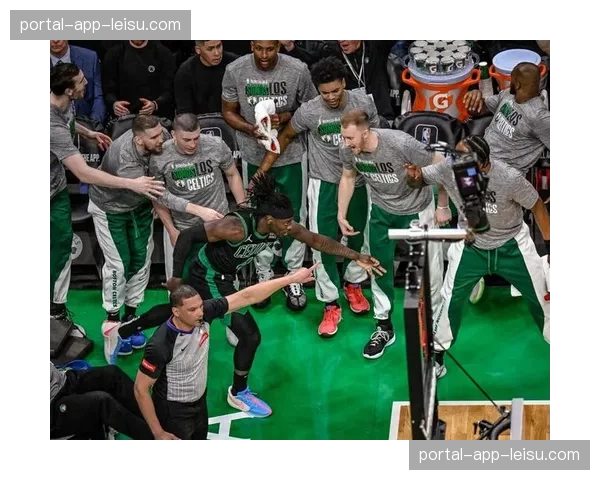 专家预测NBA总决赛对阵：凯尔特人将遭遇独行侠挑战